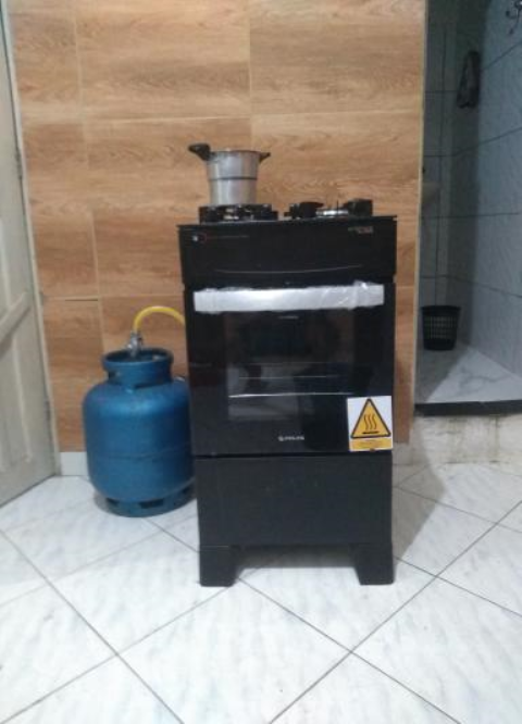 Fogão mesa de vidro 900 R$ com bujão